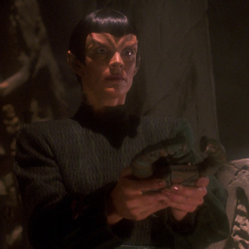 Star Trek TNG S7E05 Gambit II Tallera